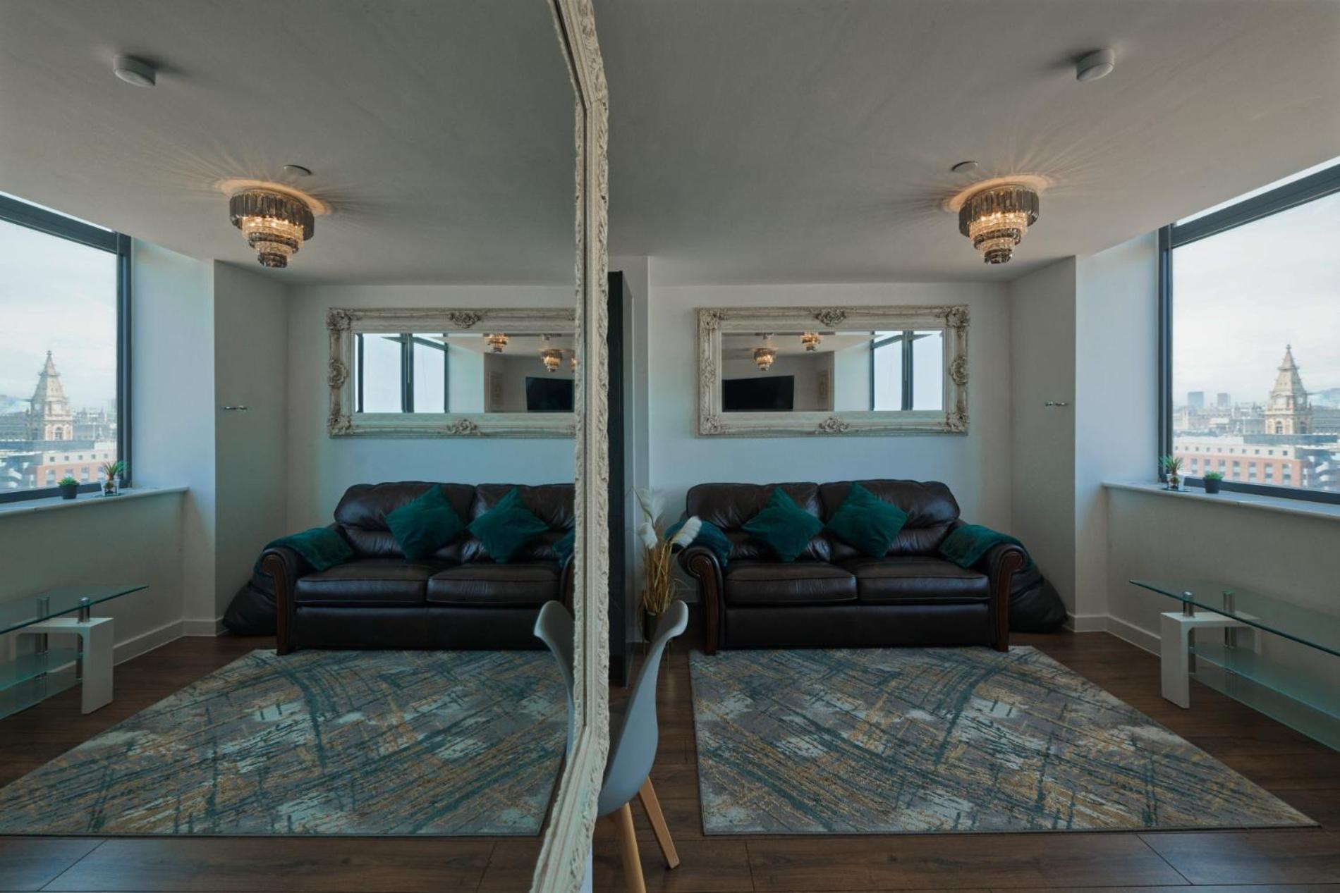Sidemerseylivings - Central, Bright, And Convenient 2-Bedroom Apartment With Parking Ливърпул Екстериор снимка