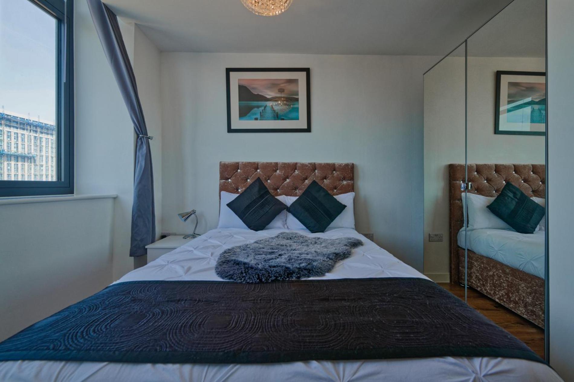 Sidemerseylivings - Central, Bright, And Convenient 2-Bedroom Apartment With Parking Ливърпул Екстериор снимка